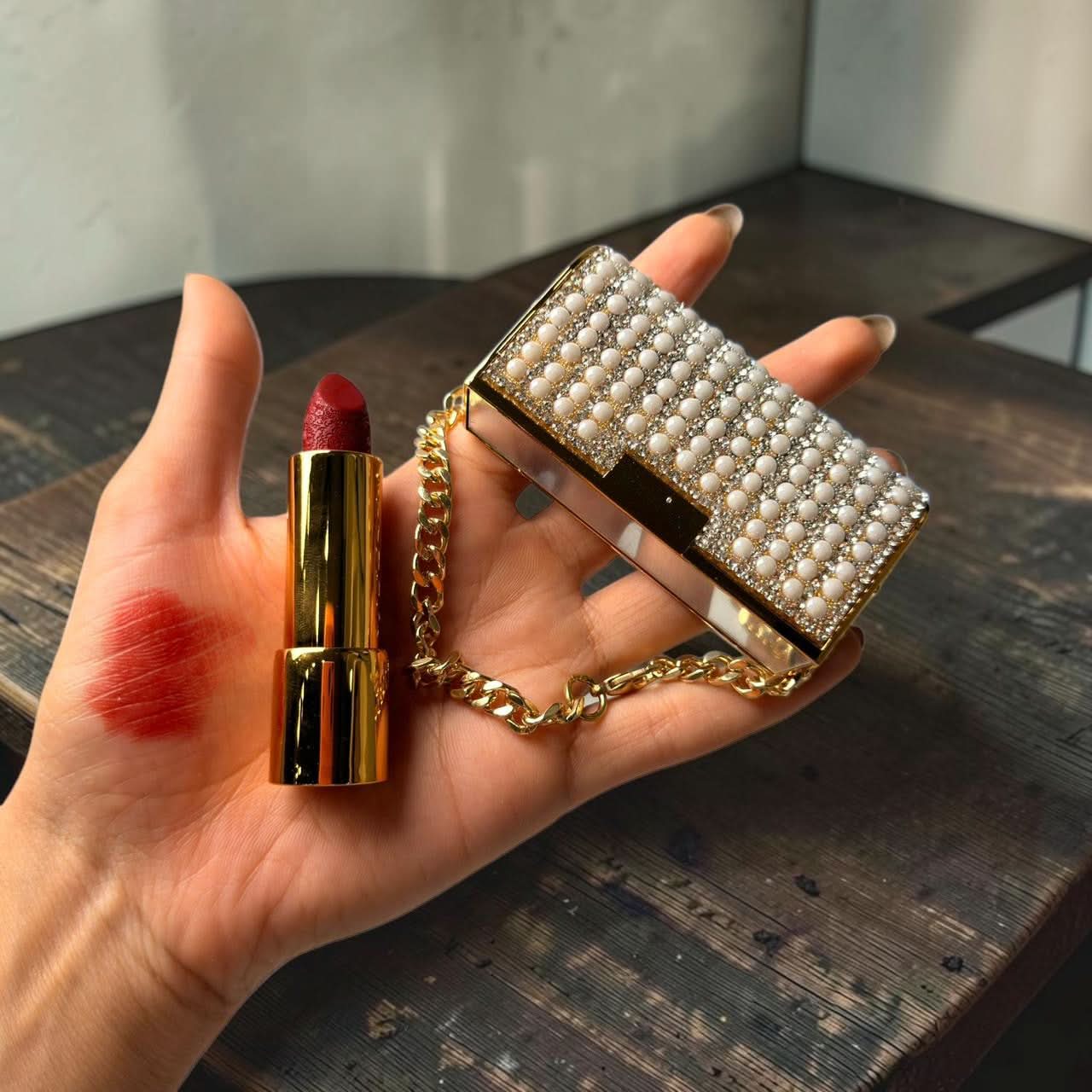 Bigger Bowie Fashion Bag Lipstick