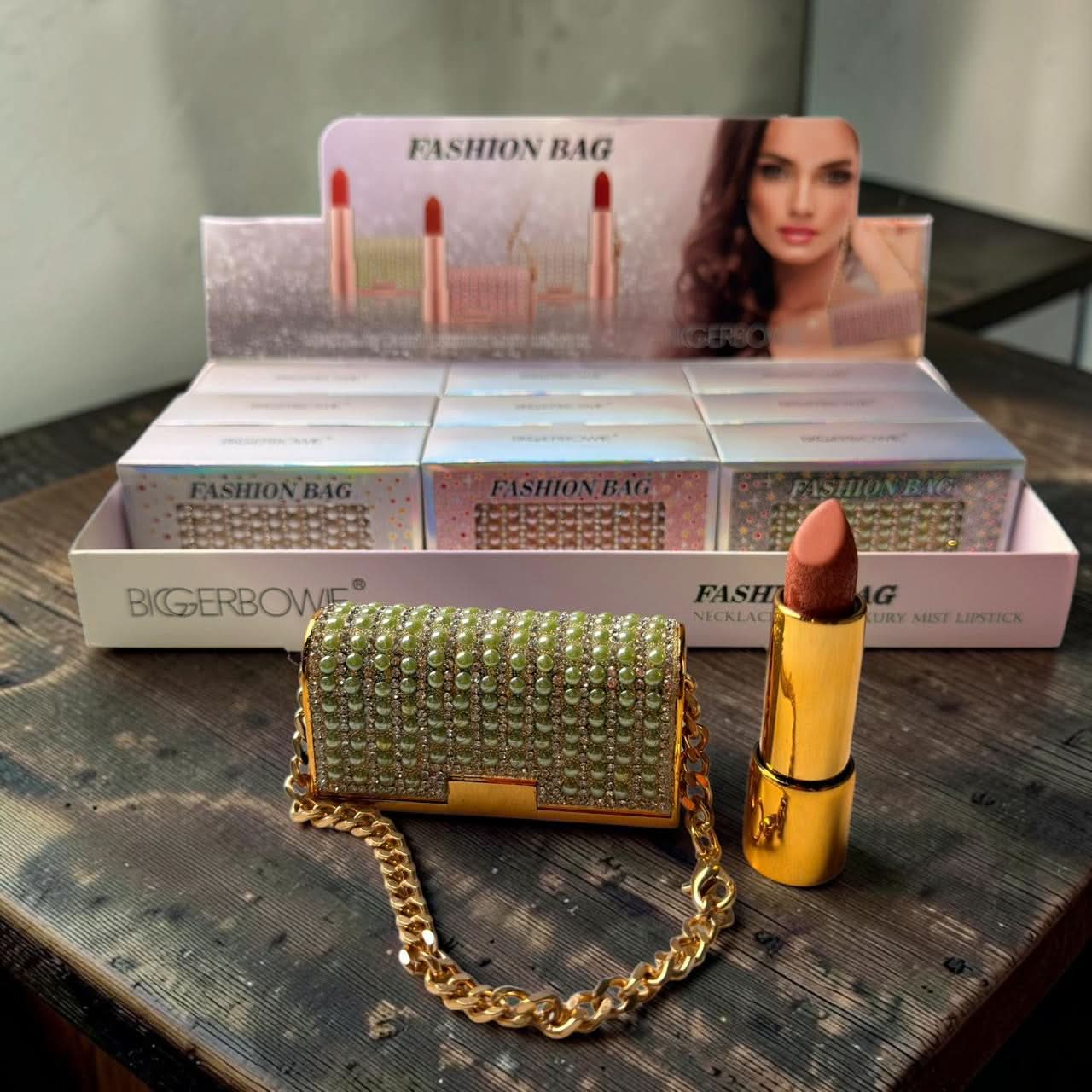 Bigger Bowie Fashion Bag Lipstick